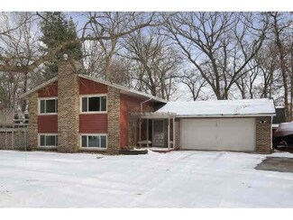 15621 15621 Willamette St NE, Columbus, MN 55025