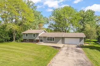 5133 Caton Ln, Waunakee, WI 53597