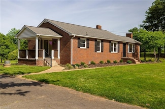 310 Sedge Garden Rd, Kernersville, NC 27284