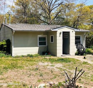 11 Central Ave, Waretown, NJ 08758