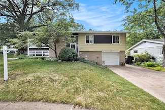 2975 Princeton Ct, Muskegon, MI 49441
