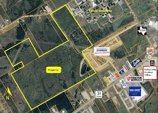 9999 S 45th St, Corsicana, TX 75110