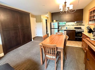 304/306, Qtr 3 Grand Summit Way, Dover, VT 05356