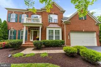 2035 Paisley Ct, Woodbridge, VA 22191