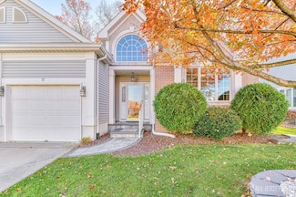 17 Cameron Ct, Monroe Township, NJ 08831