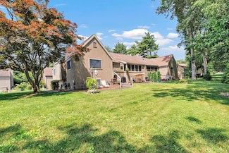 92 Seminole Ln Unit B, Stratford, CT 06614