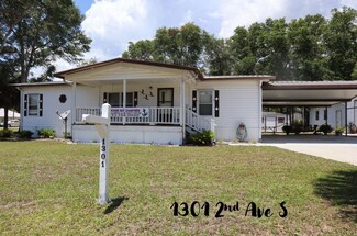 1301 2nd Ave N, Steinhatchee, FL 32359