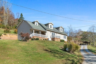 53 Morning Glory Dr, Hinton, WV 25951