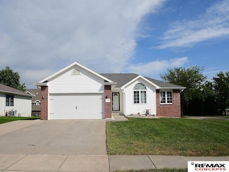2240 Atwood Ln, Lincoln, NE 68521
