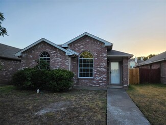 505 Monarch Dr, Lancaster, TX 75146