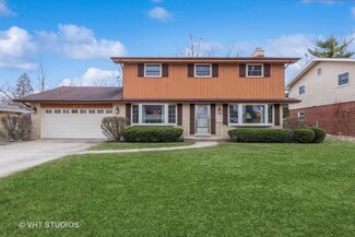 613 N Wren Ave, Palatine, IL 60067