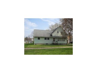 1825 2nd St SW, Cedar Rapids, IA 52404