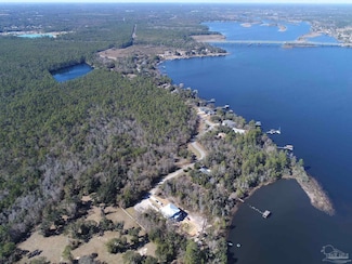27C Old Bay Pointe Rd, Milton, FL 32583