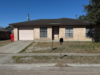 115 Cactus St, Robstown, TX 78380