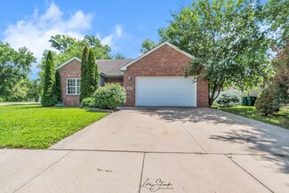 907 W Bergera Rd, Braidwood, IL 60408