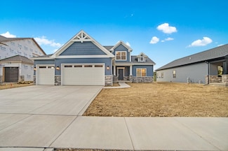 3100 Forestside Ln, Valparaiso, IN 46385
