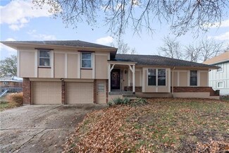 12712 Sycamore Ave, Grandview, MO 64030