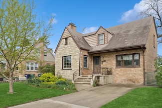 9317 S Spaulding Ave, Evergreen Park, IL 60805