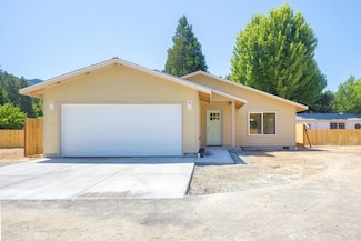 1029 SE Briannas Way, Grants Pass, OR 97527