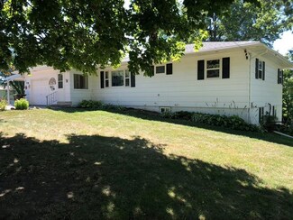 116 Summerfield St, Russell, IA 50238