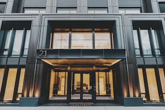 21 N May St Unit 402, Chicago, IL 60607