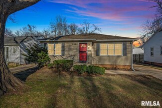 2524 S Walnut St, Springfield, IL 62704