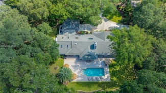13 Fort Walker Dr, Hilton Head Island, SC 29928