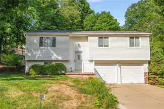 401 Meade Dr, Coraopolis, PA 15108