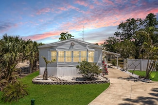 8225 Drew St, Englewood, FL 34224