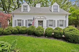 7477 Stratford Ave, Saint Louis, MO 63130