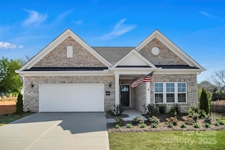 3054 Constitution Ln, Gastonia, NC 28056