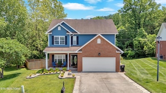 4512 Everwood Oak Ln, Knoxville, TN 37918