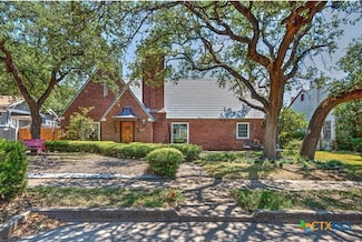 1207 N 3rd St, Temple, TX 76501