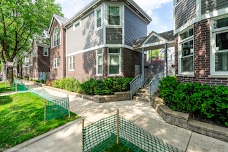 3315 N Racine Ave Unit 3315E, Chicago, IL 60657
