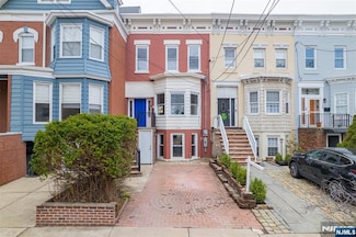 144 Avenue C, Bayonne, NJ 07002