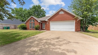 108 Birch St, Centerton, AR 72719