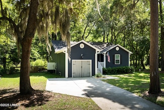 23 Arbor Ln, Saint Helena Island, SC 29920