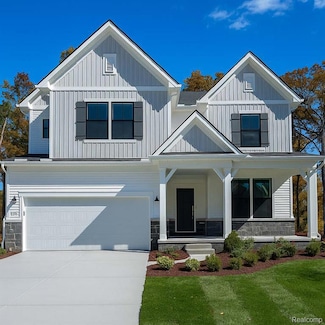 30121 Norway Dr, New Hudson, MI 48165