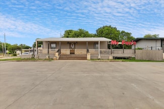 1002 College St, Bastrop, TX 78602