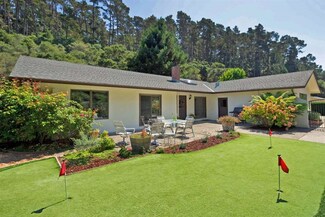 25555 Canada Dr, Carmel, CA 93923