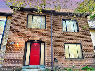 9722 Shadow Oak Dr, Montgomery Village, MD 20886