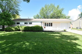 62 Fairview Dr, Depew, NY 14043