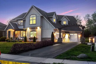 1064 Symphony Ln, Chaska, MN 55318