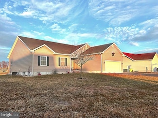72 E Buck Point Rd, Clayton, DE 19938