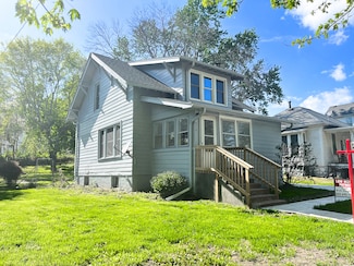 410 N Vine St, Glenwood, IA 51534