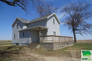 14747 Hickory Ave Unit 1, Akron, IA 51001