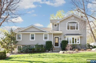 7 Conklin Ave, Hillsdale, NJ 07642
