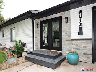 105 Nebraska St, Murdock, NE 68407