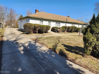 20056 Drake Rd, Strongsville, OH 44149