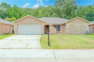 401 Hanson Dr, Houma, LA 70360